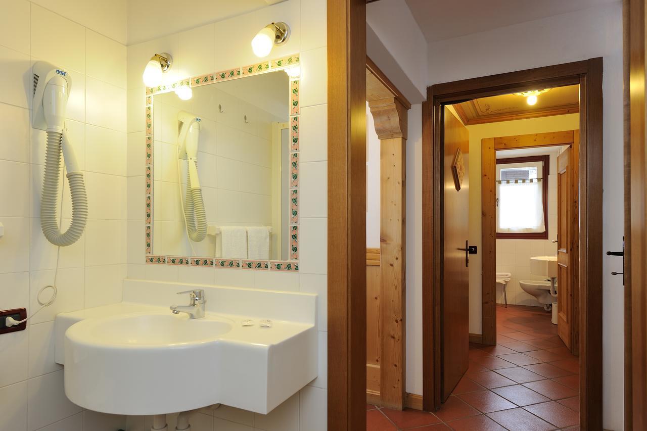 Chalet Dei Pini Aparthotel Madonna Kültér fotó