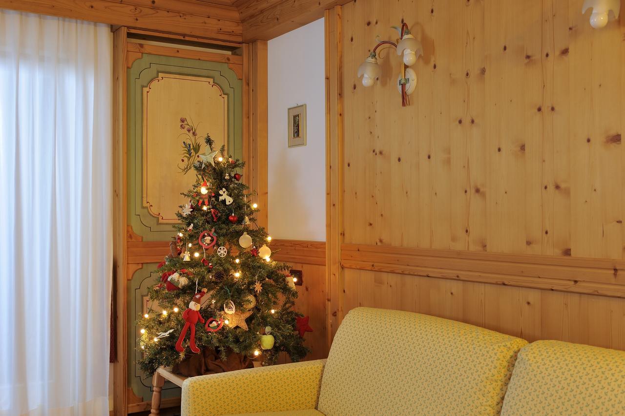 Chalet Dei Pini Aparthotel Madonna Kültér fotó