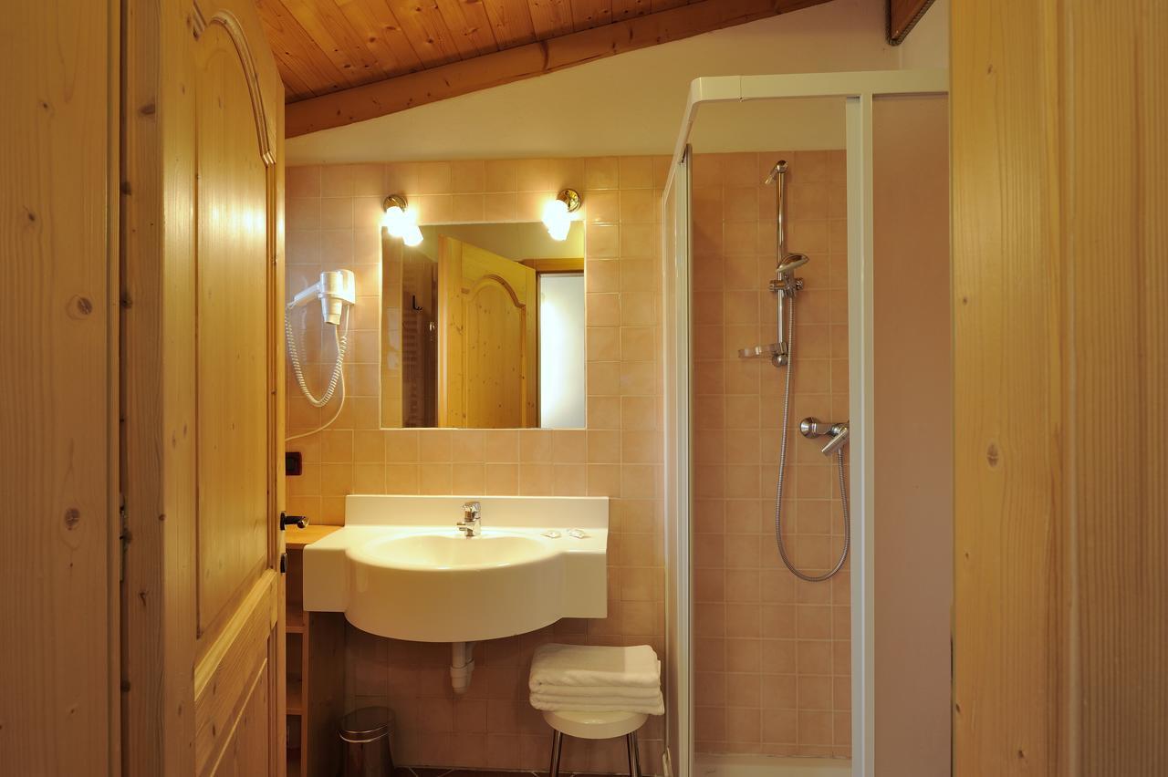 Chalet Dei Pini Aparthotel Madonna Kültér fotó