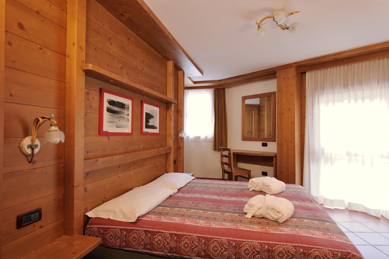 Chalet Dei Pini Aparthotel Madonna Kültér fotó