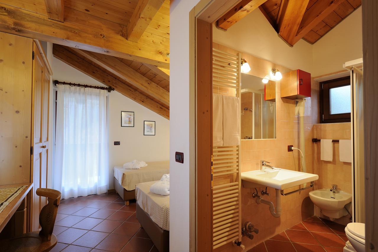 Chalet Dei Pini Aparthotel Madonna Kültér fotó