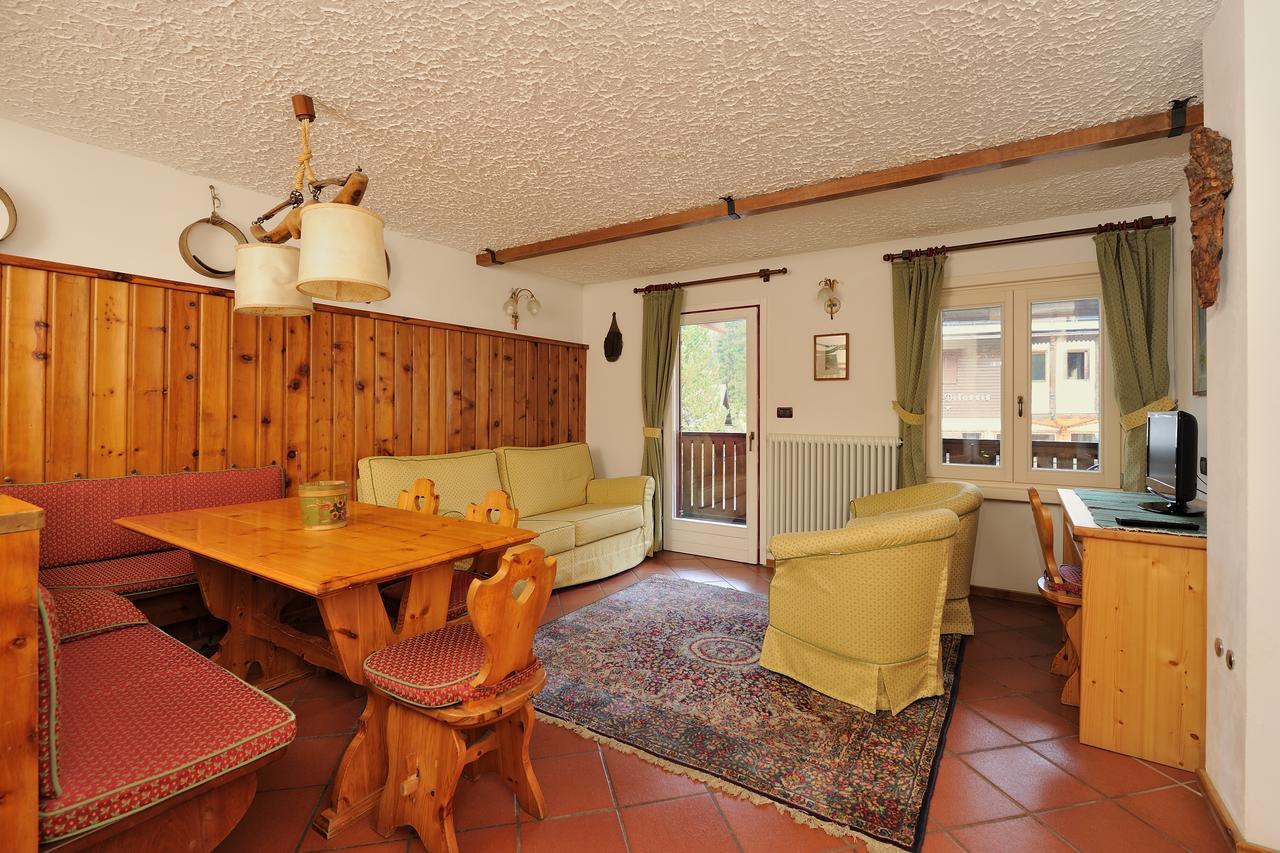 Chalet Dei Pini Aparthotel Madonna Kültér fotó